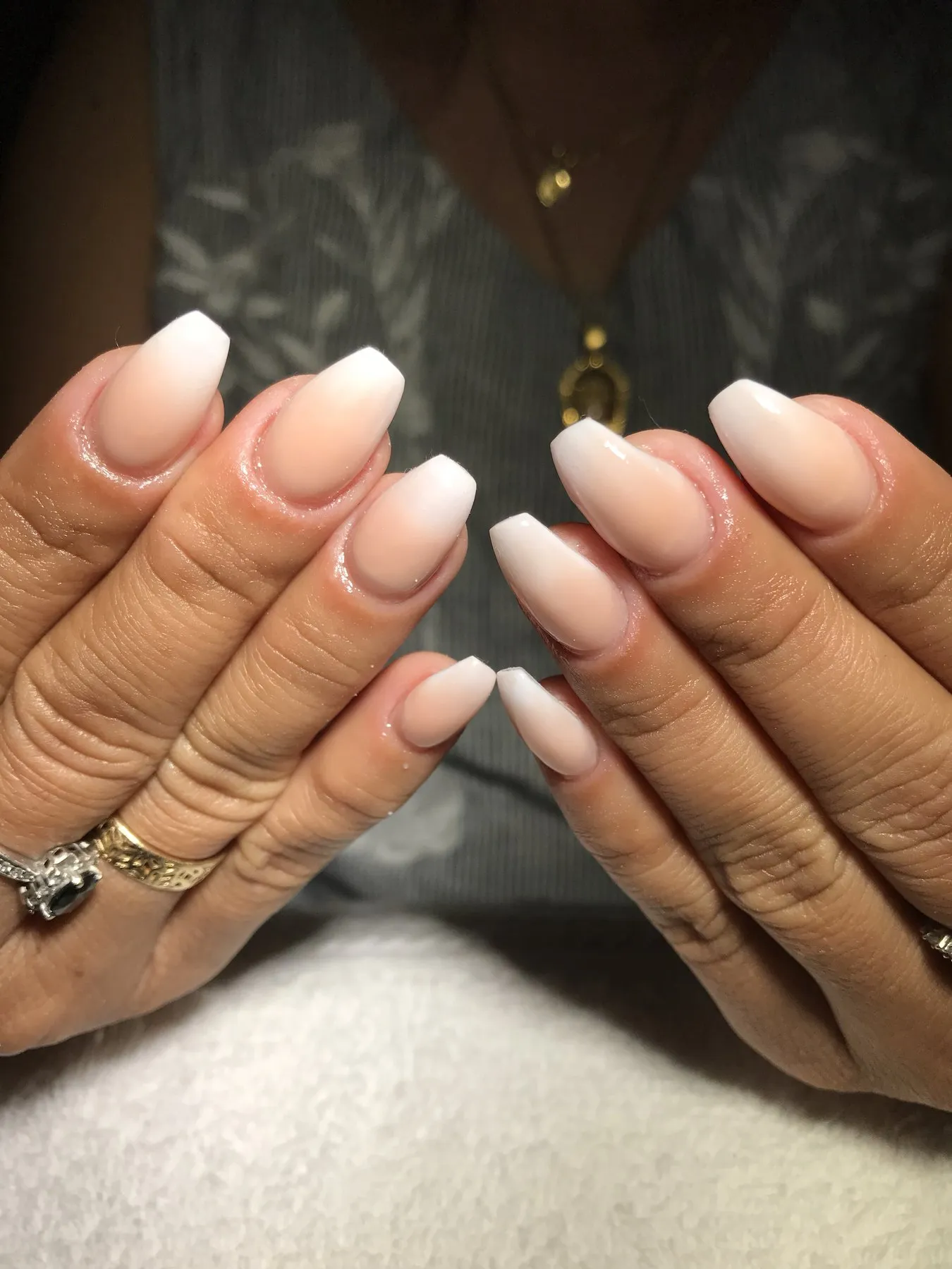 Zachte ombre coffin nagels